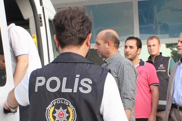 Abiler: Fetullah Gülen'e küfür et, hakaret et