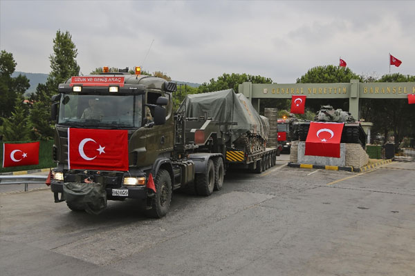 İstanbul’daki tanklar taşınmaya devam ediliyor