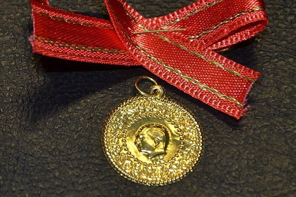 Altının gramı bir haftanın en yükseğinde