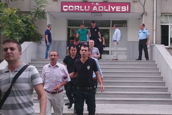 Çorlu Adliyesi'ne 100 polisle operasyon