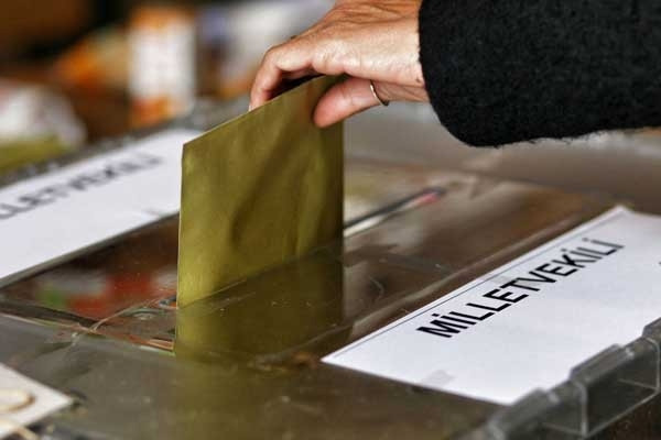 AK Parti'den sürpriz öneri: 5 yıl olsun