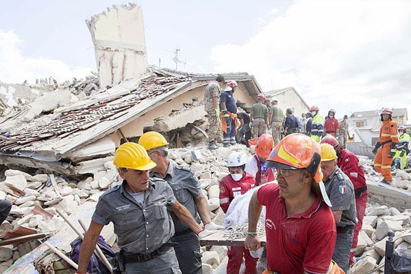 İtalya'daki depremde bilanço büyüyor: 247 ölü