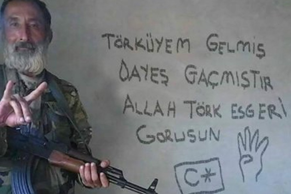 Türkmen muhalifin duvara yazdığı yazı: Allah Türk askerini korusun