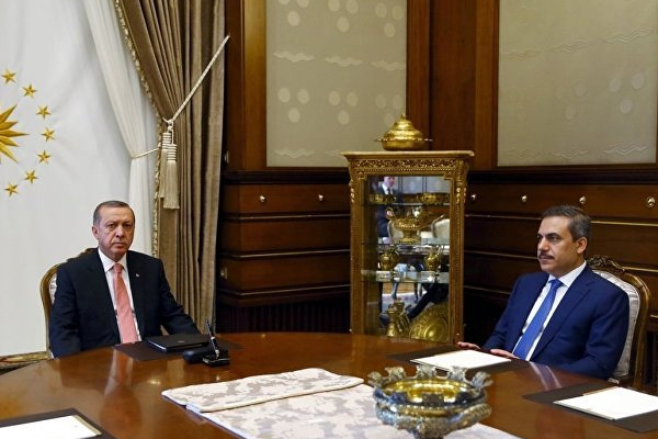 Erdoğan, Hakan Fidan ve Hulusi Akar'ı kabul etti