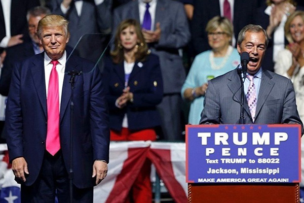 Nigel Farage Trump'ın mitinginde