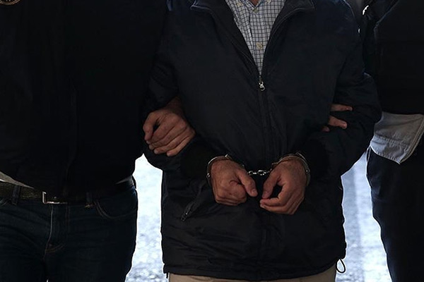 9 Başbakanlık personeli tutuklandı