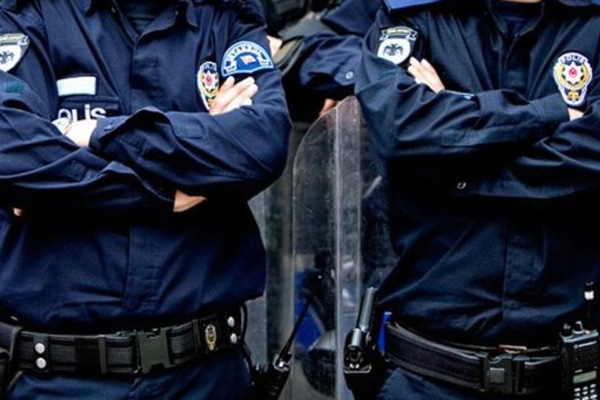 FETÖ'nün İstanbul imamları tutuklandı