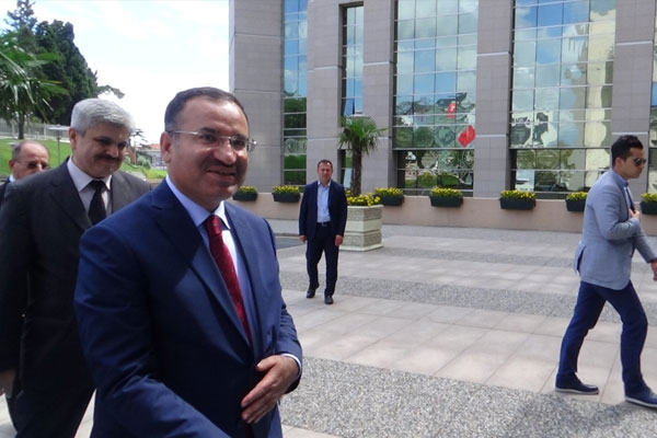 Bakan Bozdağ'dan adliyeye hayırlı olsun ziyareti