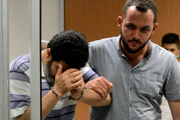 Sınırda yakalanan savcı meslekten atıldı