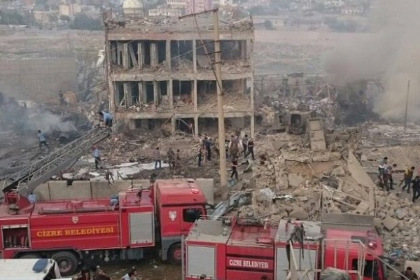 Cizre'deki güvenlik zaafının görüntüleri