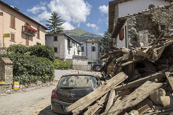 İtalya'daki depremde ölü sayısı 290 oldu