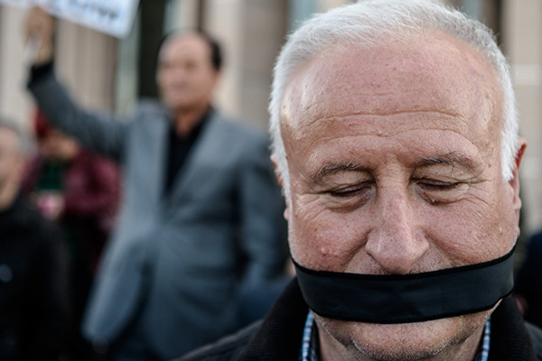 Almanyalı yazar ve gazetecilerden Türkiye protestosu