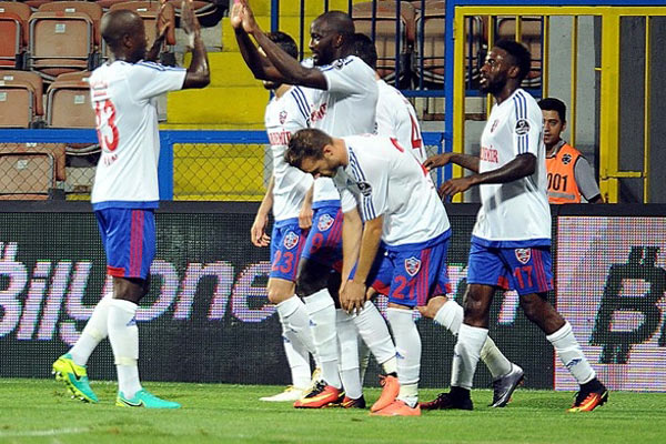 Karabük, Rize'yi dağıttı