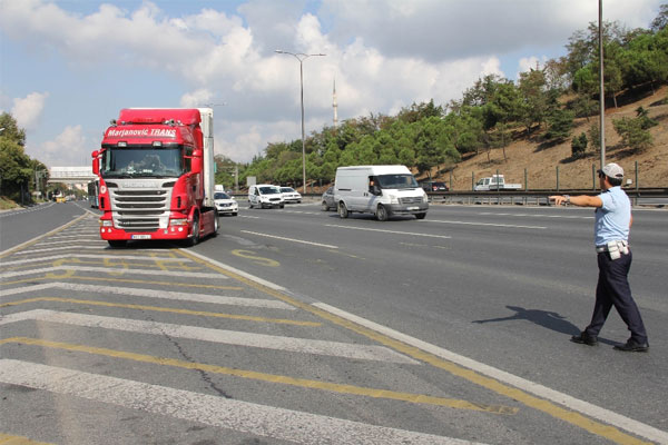 3. köprüye yönelen ağır vasıtalar TEM rahatlattı