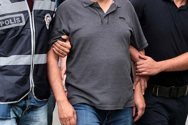 İş adamlarına FETÖ'den gözaltı
