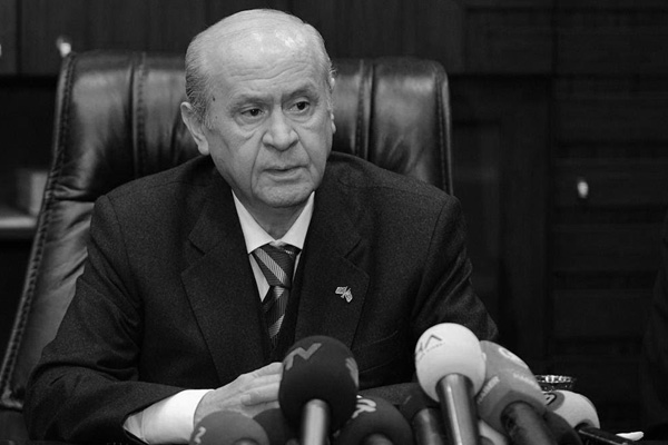 Bahçeli açıkladı: Gülen'in adamları bana geldi...