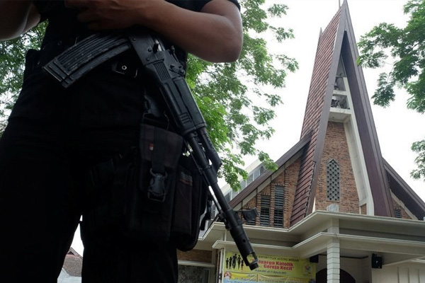 Endonezya'da IŞİD saldırısı