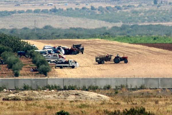 IŞİD saldırısından korkan Suriyeliler Rai bölgesine geliyor