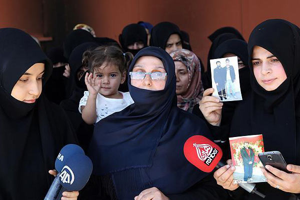 28 Şubat ve FETÖ mağdurları yargılama istiyor