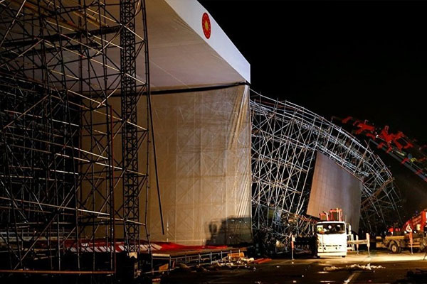 Ankara AKM’de sahne kazası