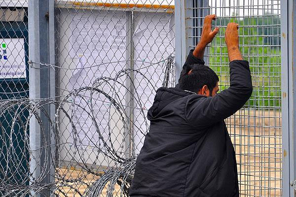 Sığınmacılara bir engel de Polonya'dan