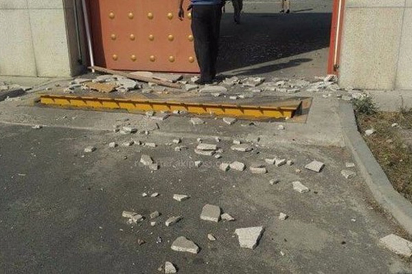 Kırgızistan'da Çin Büyükelçiliği'ne saldırı