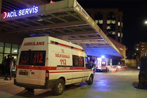 PKK'lılar öğretmenlerin bulunduğu araca ateş açtı