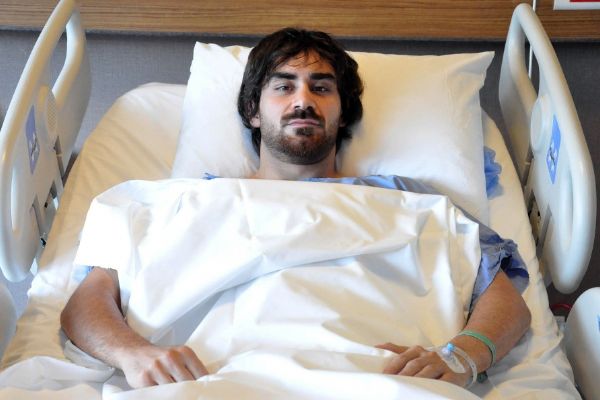 Veli Kavlak sahalara dönemiyor