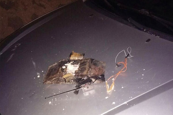 Polis aracına bombalı tuzak