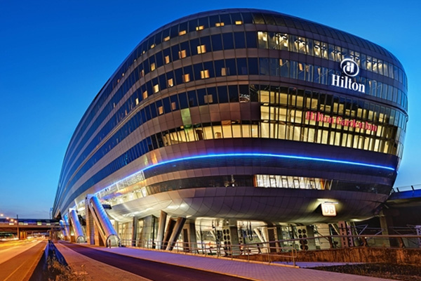 Frankfurt Havalimanı'nda bomba alarmı!