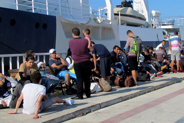 90 kaçak göçmen son anda kurtarıldı