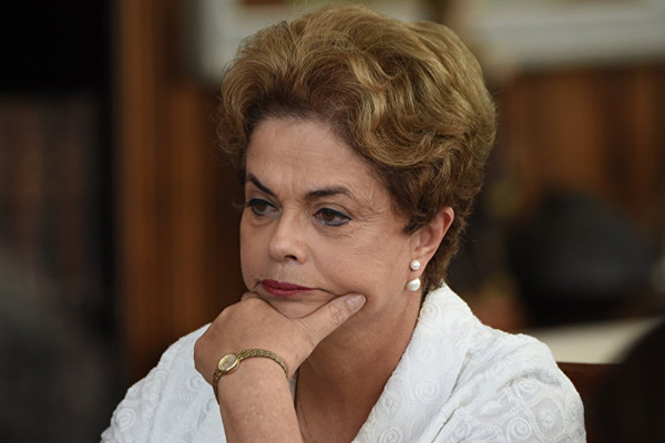 Brezilya Senatosu, Rousseff'in azledilme kararını tartışacak