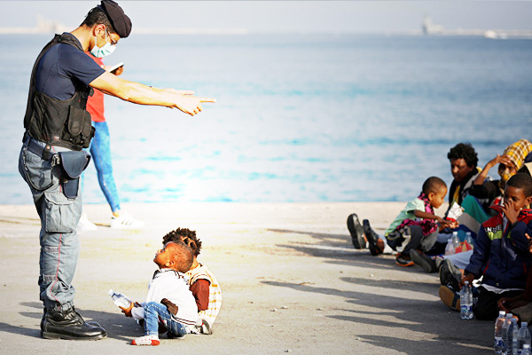 Anlaşma kapsamında Türkiye'ye 16 sığınmacı iade edildi