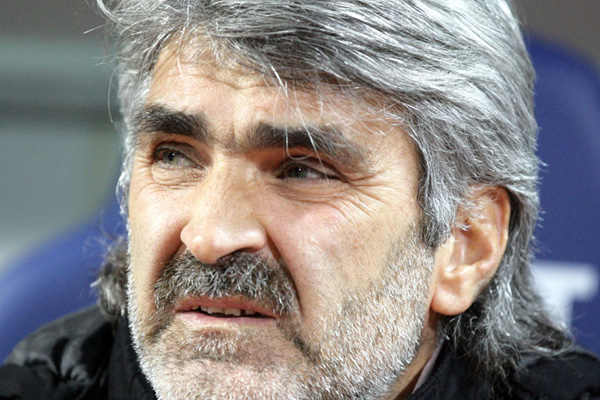 FETÖ'den aranan eski futbolcu yakalandı