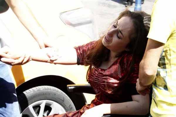 Kına gecesi kana bulanan çiftin düğünü ertelendi