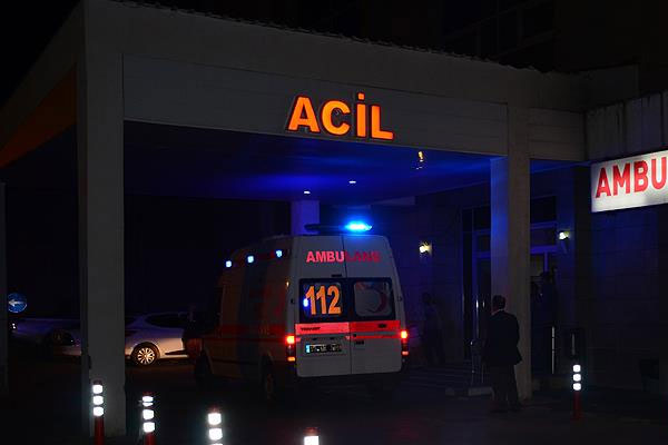 Bitlis'te askeri zırhlı araca saldırı