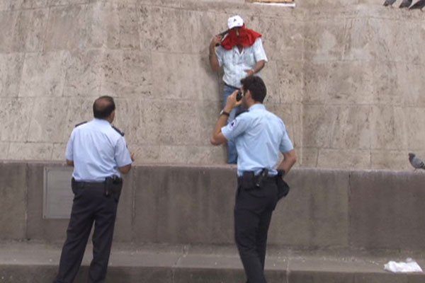 Ankara’da intihar girişimi