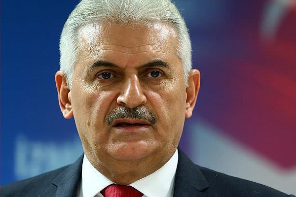Başbakan Yıldırım, elektronik kimliklerin dağıtılacağı tarihi açıkladı