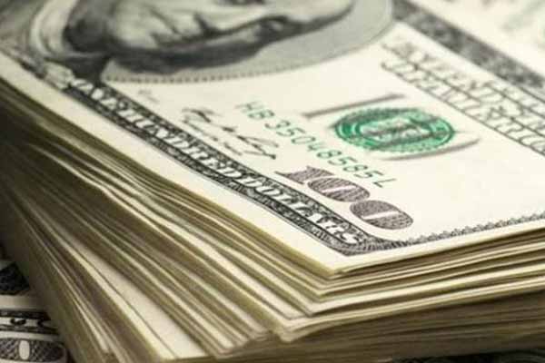 4’üncü Ana Jet Üssü yakınlarında içi dolar dolu çanta bulundu