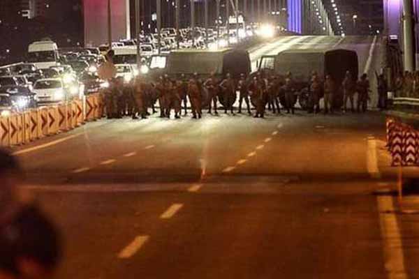 Her şeyi itiraf etti: Darbenin emrini bizzat Gülen verdi!