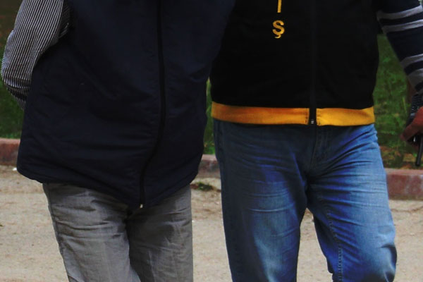 Bursa’da 49 polis tutuklandı