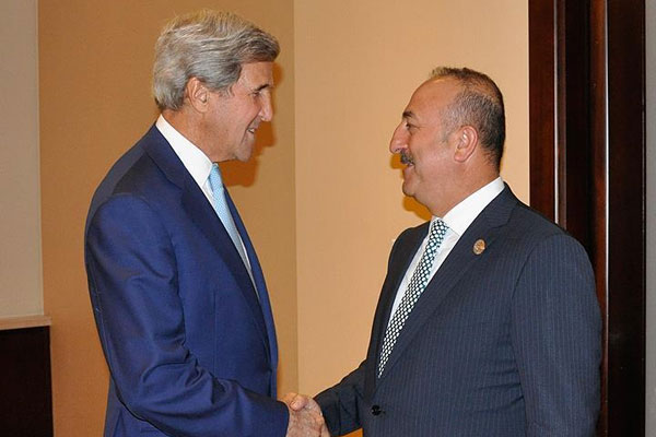 Çavuşoğlu, Kerry ile görüştü
