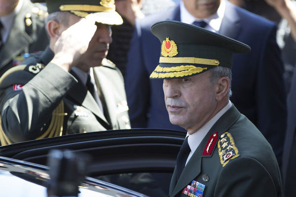 Hulusi Akar’ın ‘Darbecileri gözaltına al’ emri verdiği savcı TSK’dan atıldı