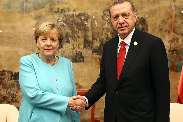 Cumhurbaşkanı Erdoğan, Merkel ile görüştü