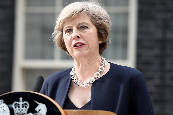 İngiltere Başbakanı: Zor zamanlardan geçeceğiz