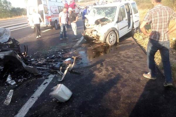 Çanakkale’de feci kaza: 2 ölü
