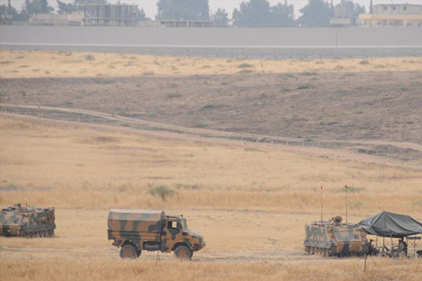 Türkiye'ye getirilen yaralı 3 Suriyeli yaşamını yitirdi