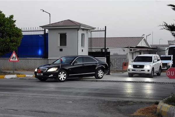 Başbakan, sabah 4.30'da şehit törenine katıldı