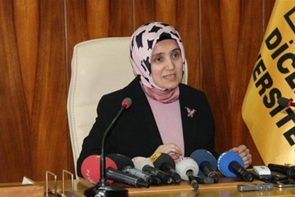 İki profesöre ihraç koruması! Listede isimleri yok