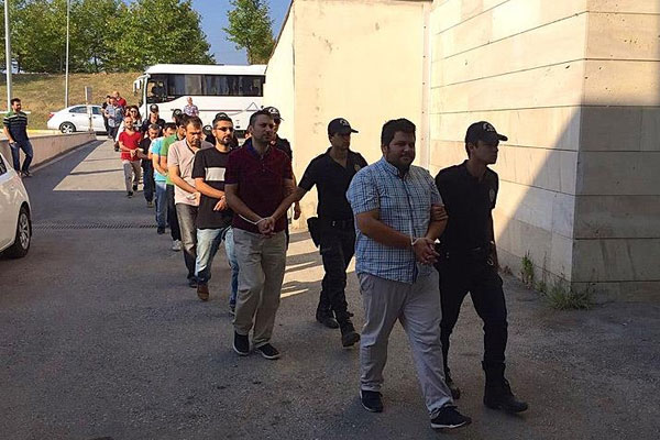 Sakarya Üniversitesi'nde FETÖ operasyonu